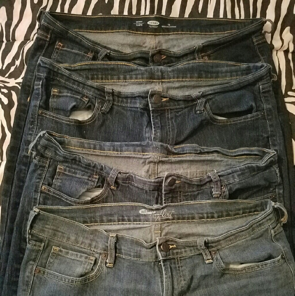 4 pairs of Old Navy skinny jeans