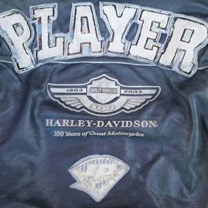 Meet your Posher, Derek lynn