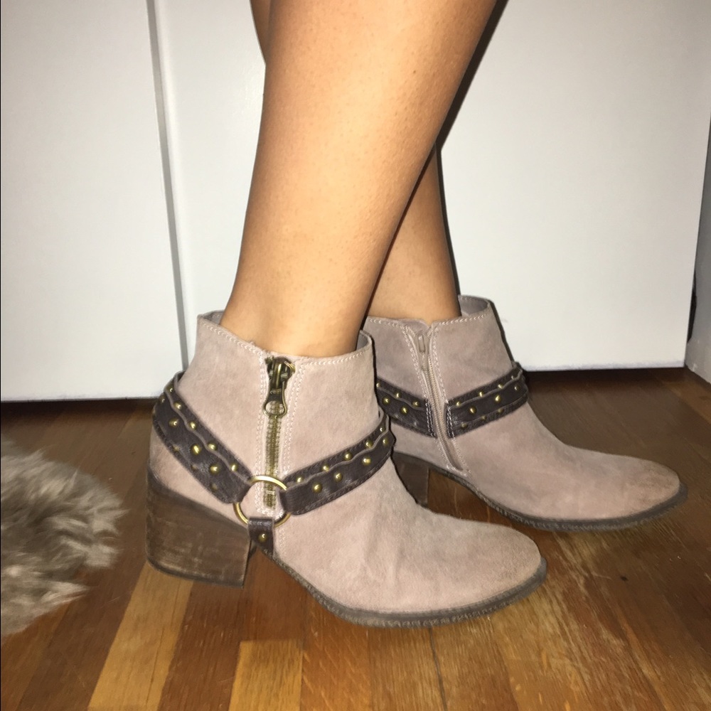 Crown Vintage 👑 booties