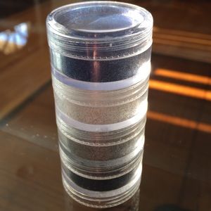 WINTERSKY DARKMOON MAC PIGMENT SET