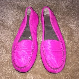 Fuchsia fur flats