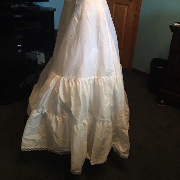 👰Additionally pics of Wedding dress. - Picture 3 of 4
