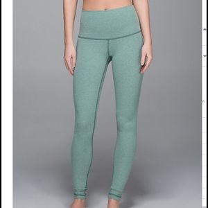 Lululemon wunder under yoga pant