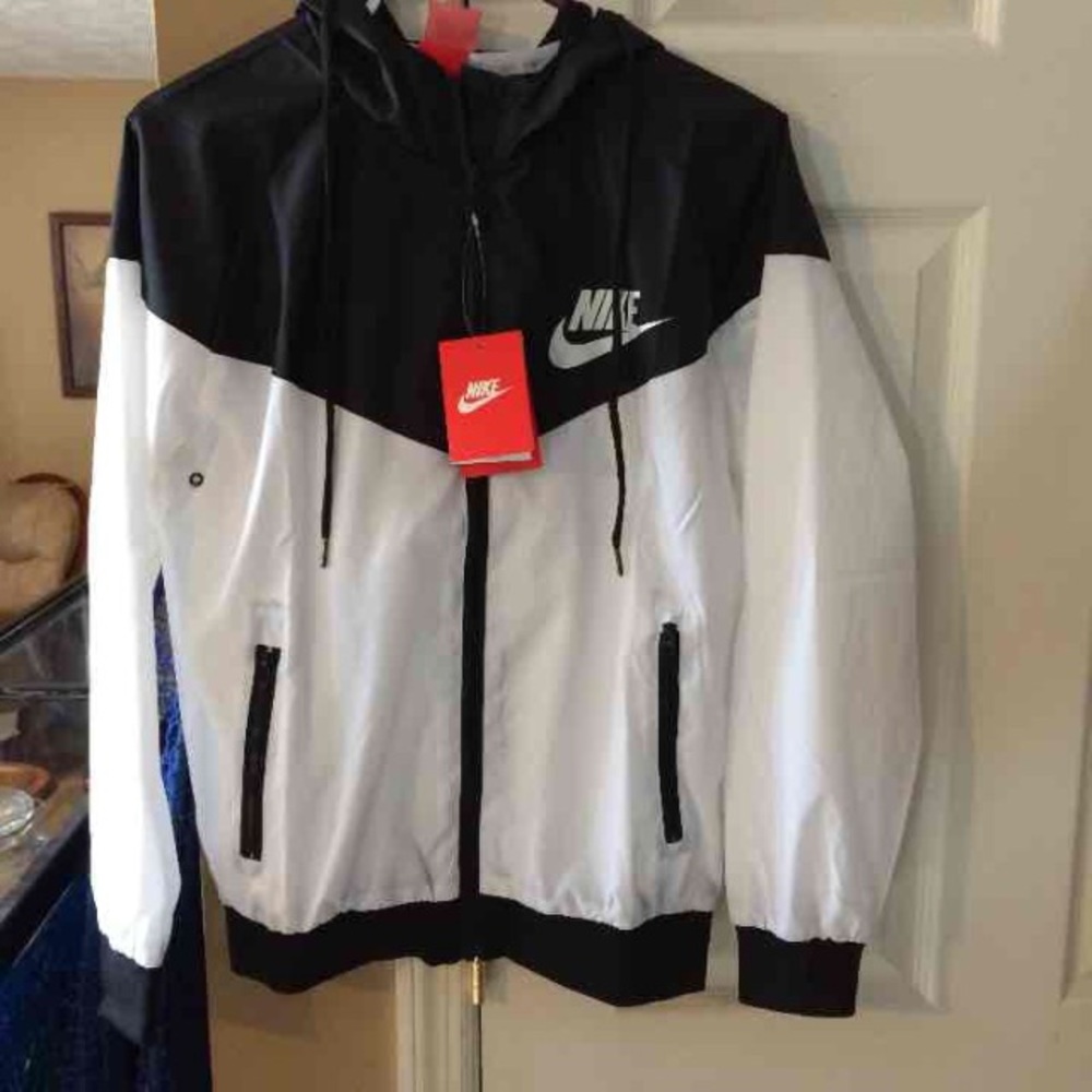 Nike windbreaker