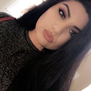 Meet your Posher, Cristina