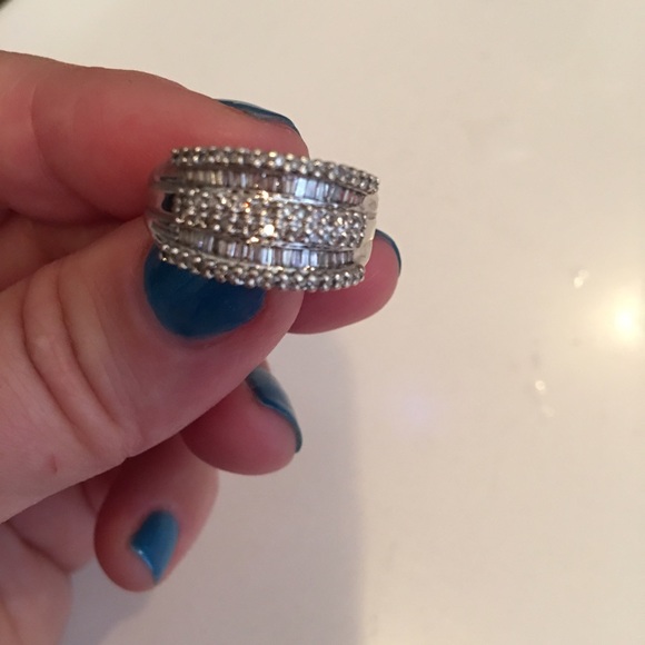 affinity  Jewelry - Authentic diamond band style ring