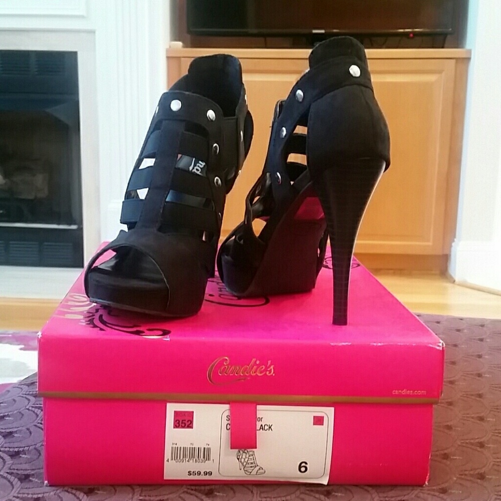 NEW Candies high heel booties