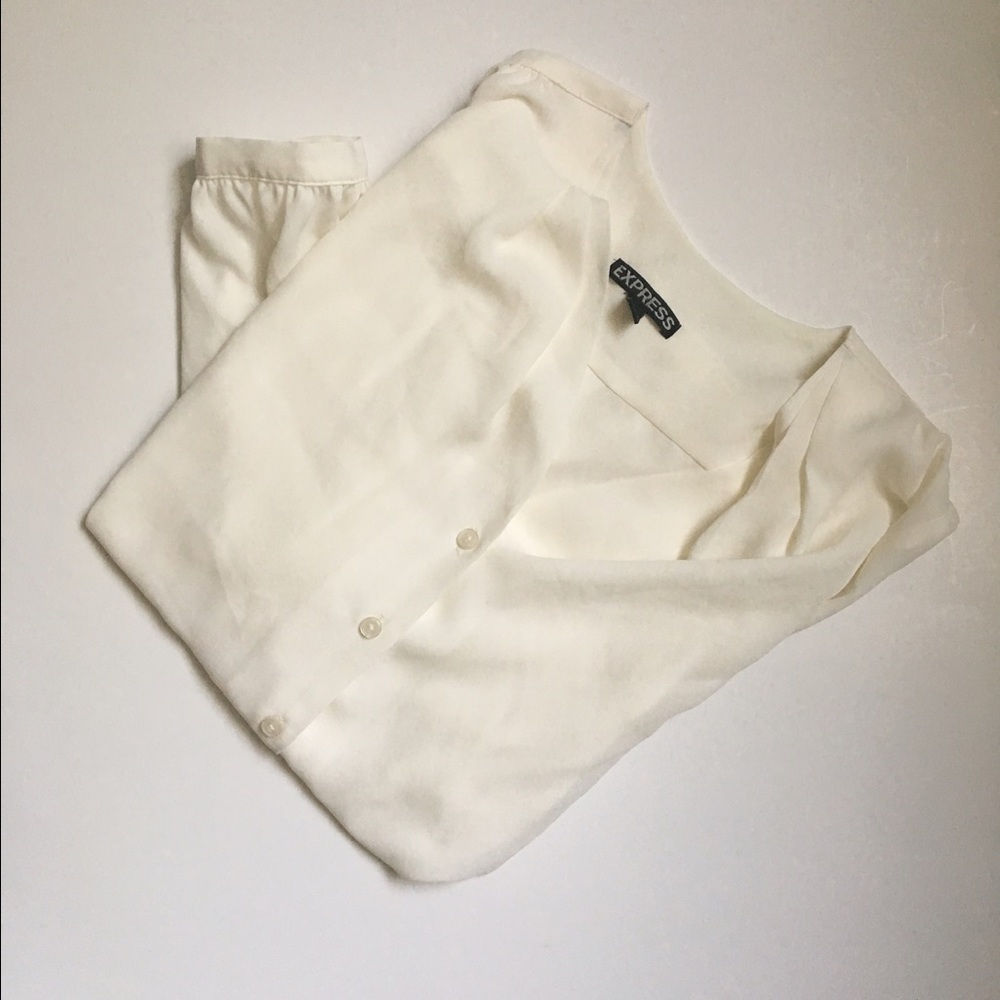 🌟🌟Express button down top - Picture 2 of 4