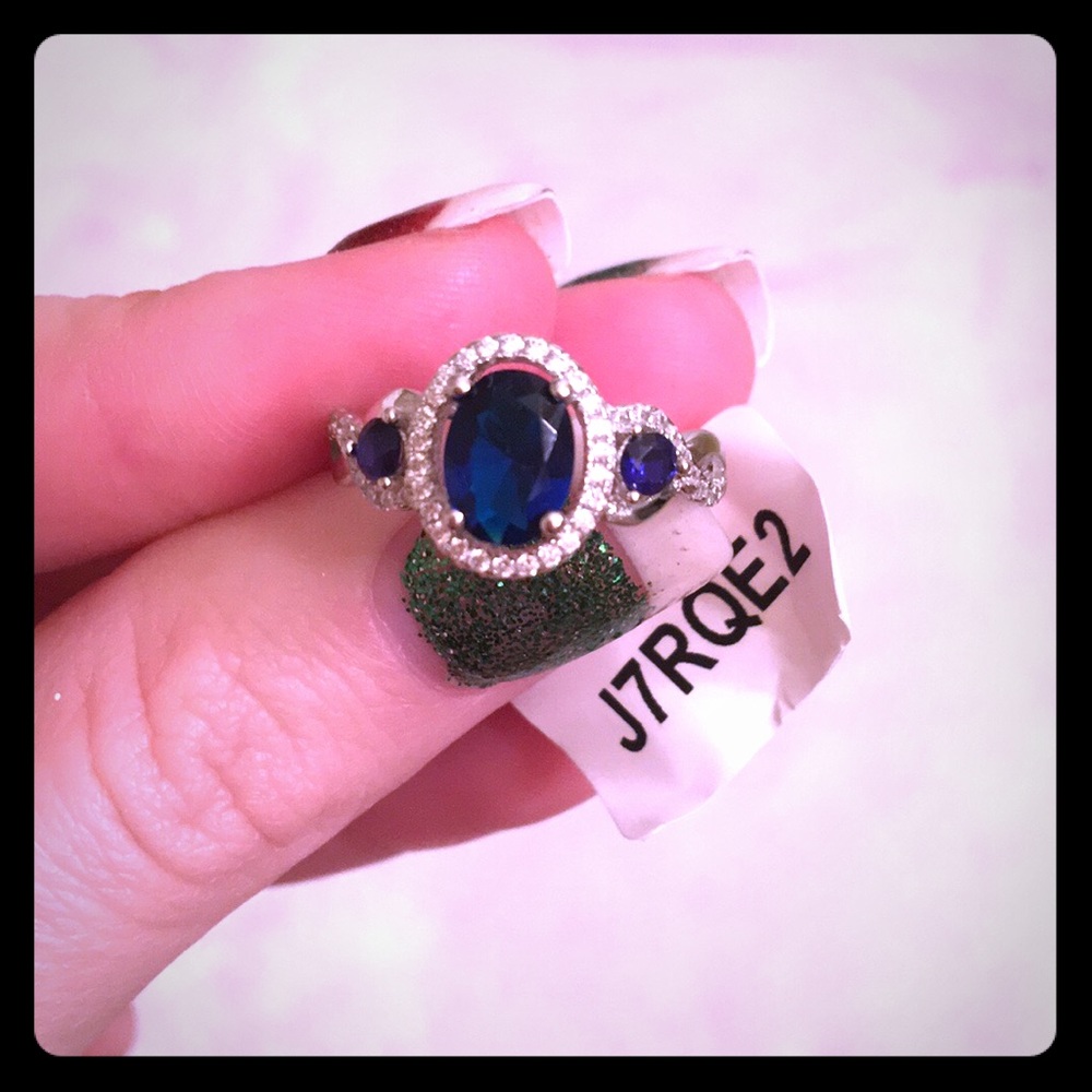 Size 7 3 stones sterling silver sapphire ring!