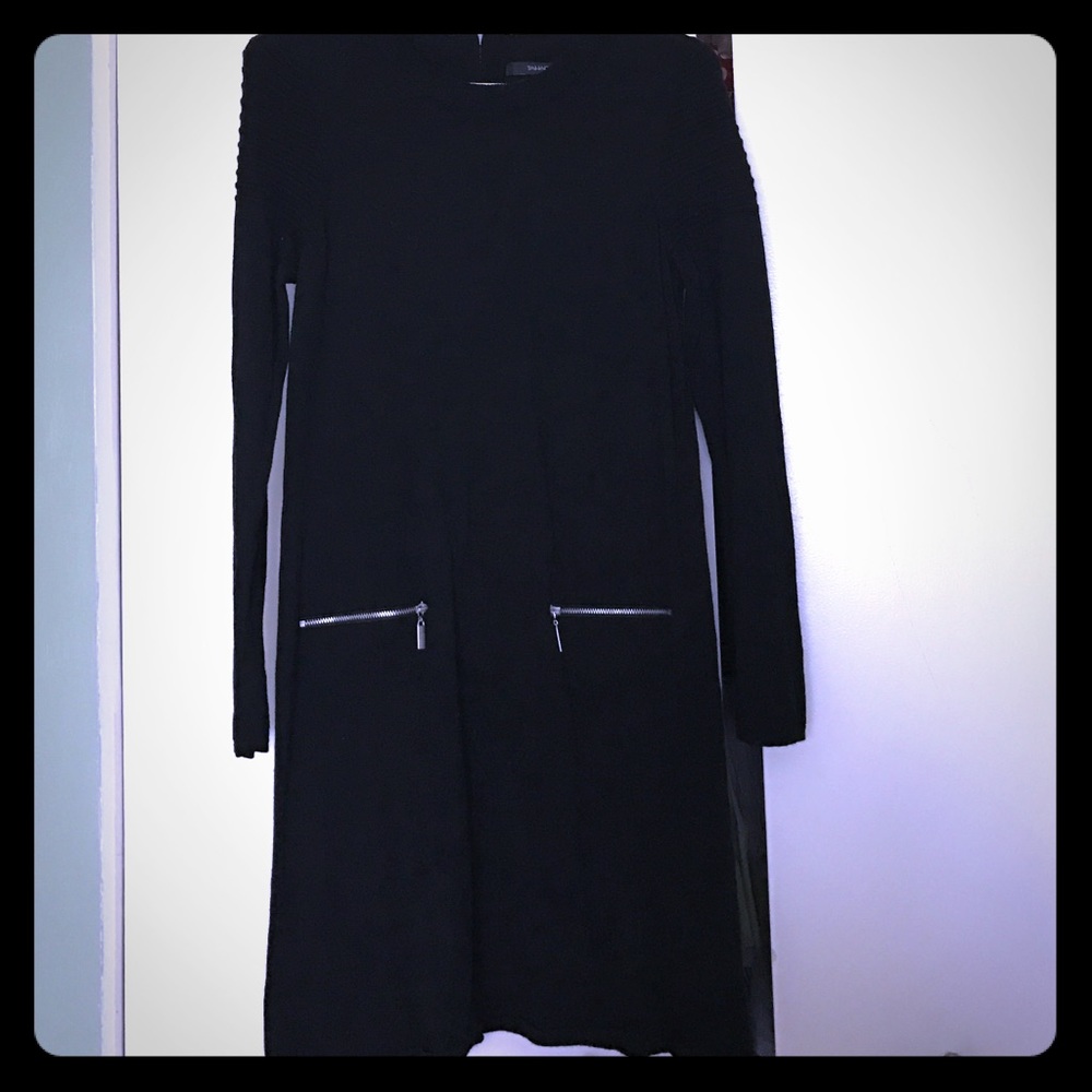 Gorgeous Tahari sweater dress