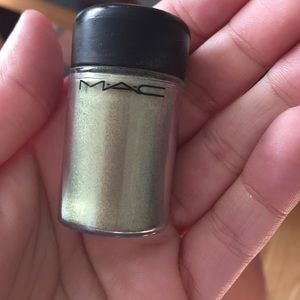 MAC GOLDEN OLIVE EYESHADOW PIGMENT
