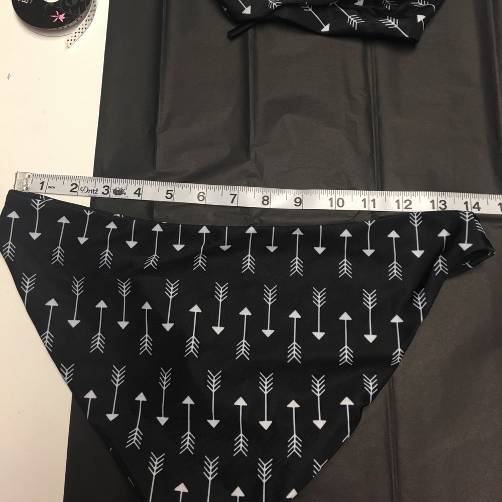 👙Halter bikini 👙 - Picture 7 of 8