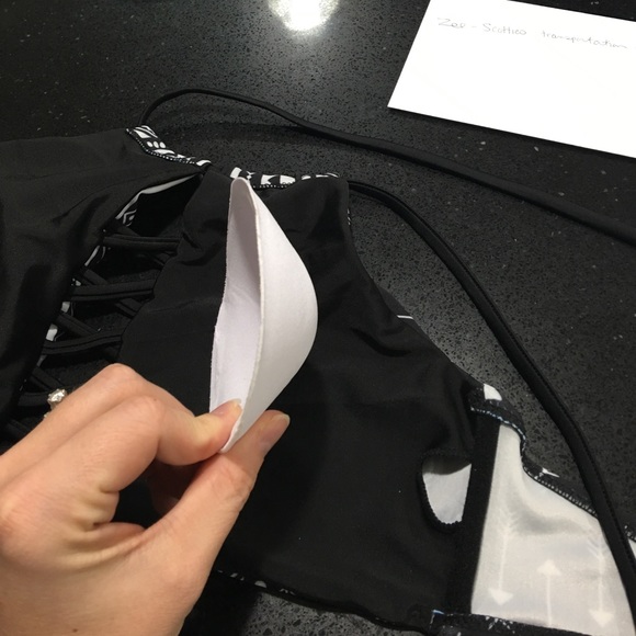 👙Halter bikini 👙 - Picture 4 of 8