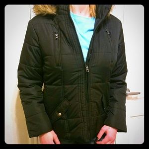 Black zip up thick women's winter jacket