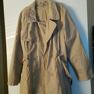 Classy midlength khaki jacket