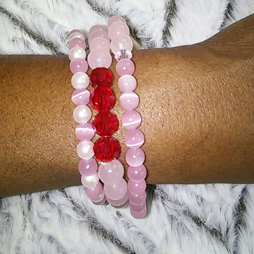The Lillian
Handcrafted
Stack bracelets - Picture 2 of 2