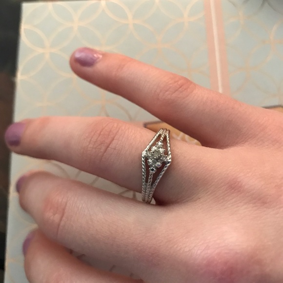 Diamond ring - Picture 3 of 3