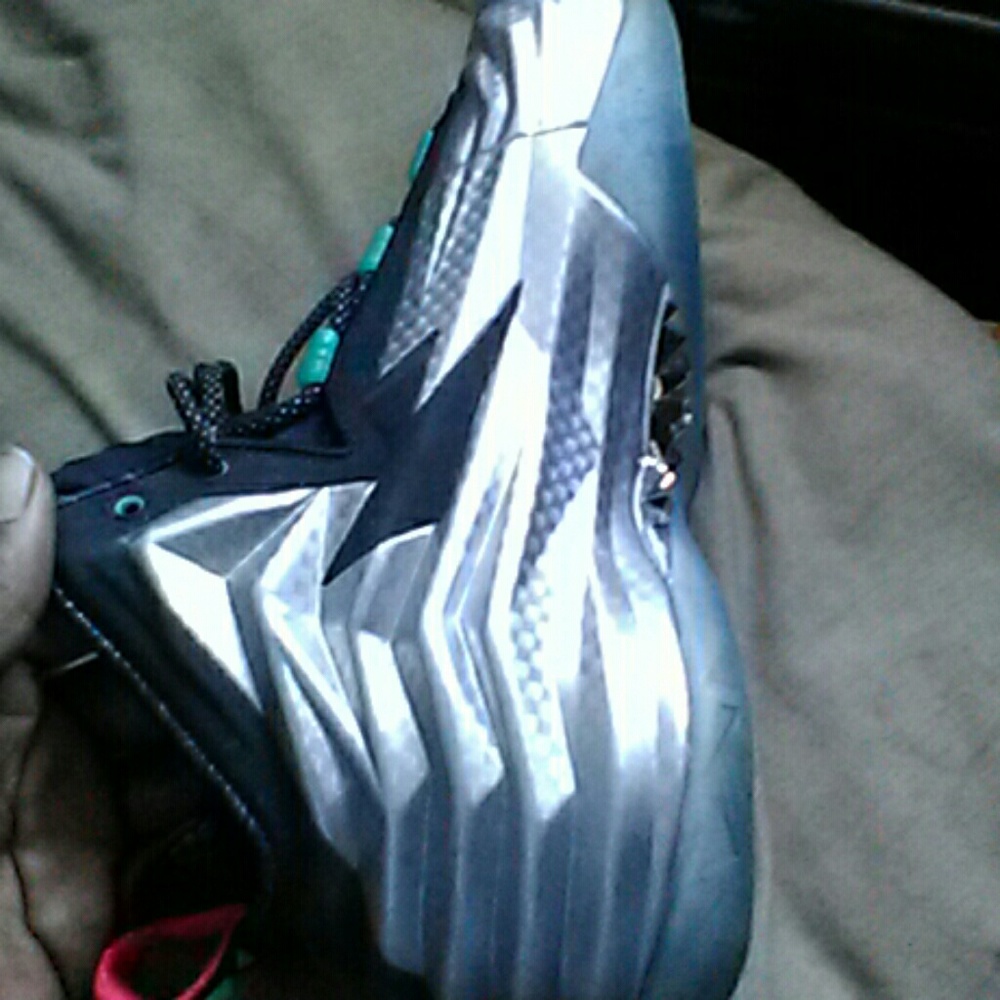 Chuck foam posits