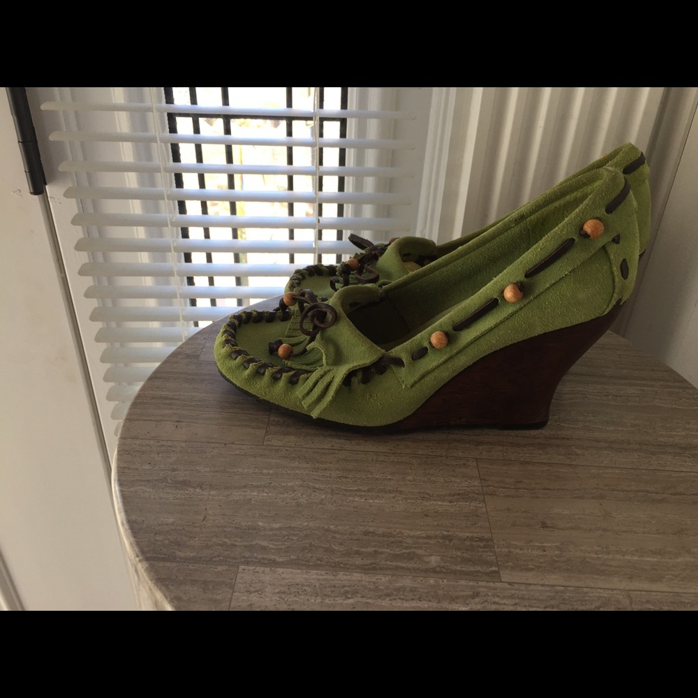 Espadrilles/wooden heels