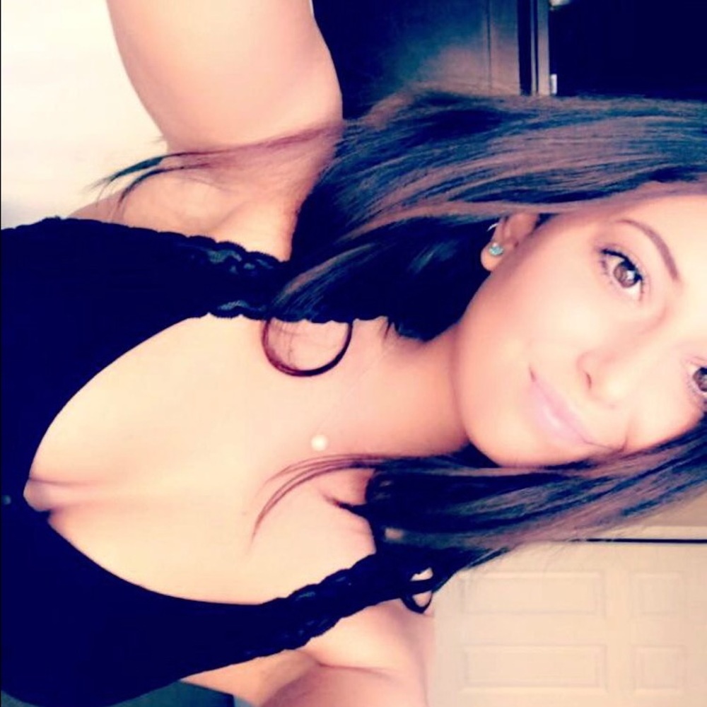 Meet your Posher, Modesta