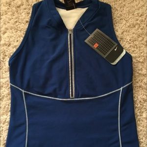 NIKE DRI-FIT WOMENS TOP BUILT IN BRA NWT