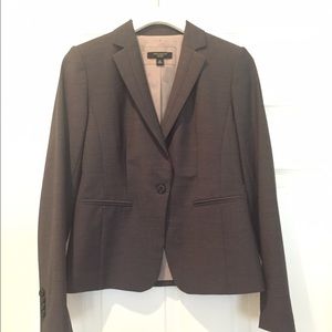 Stylish Ann Taylor suit jacket/blazer