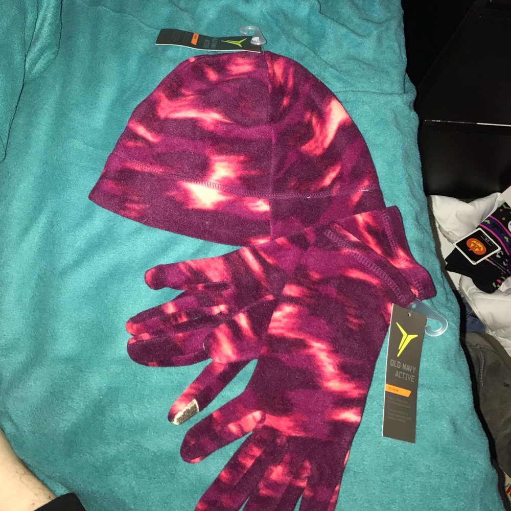 Hat and Glove Set