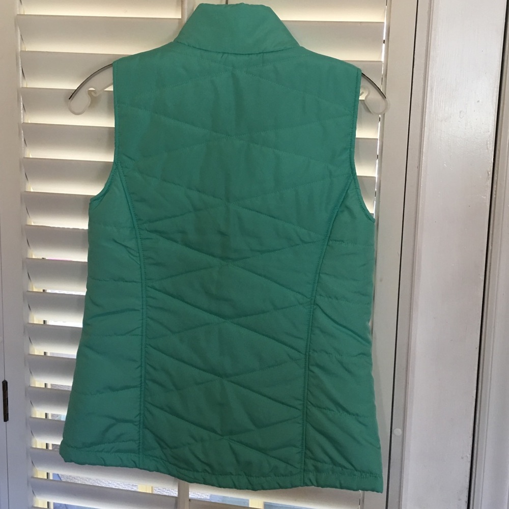 Red camel vest - Picture 2 of 3