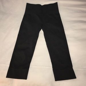 Lululemon Compression Crop Pants