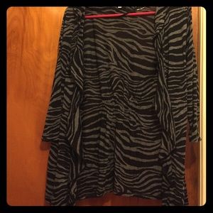 Tiger stripe 3/4 sleeve blouse