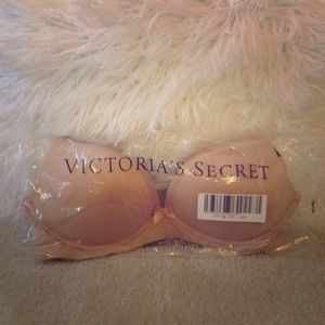 NWT Victoria Secret Bra!