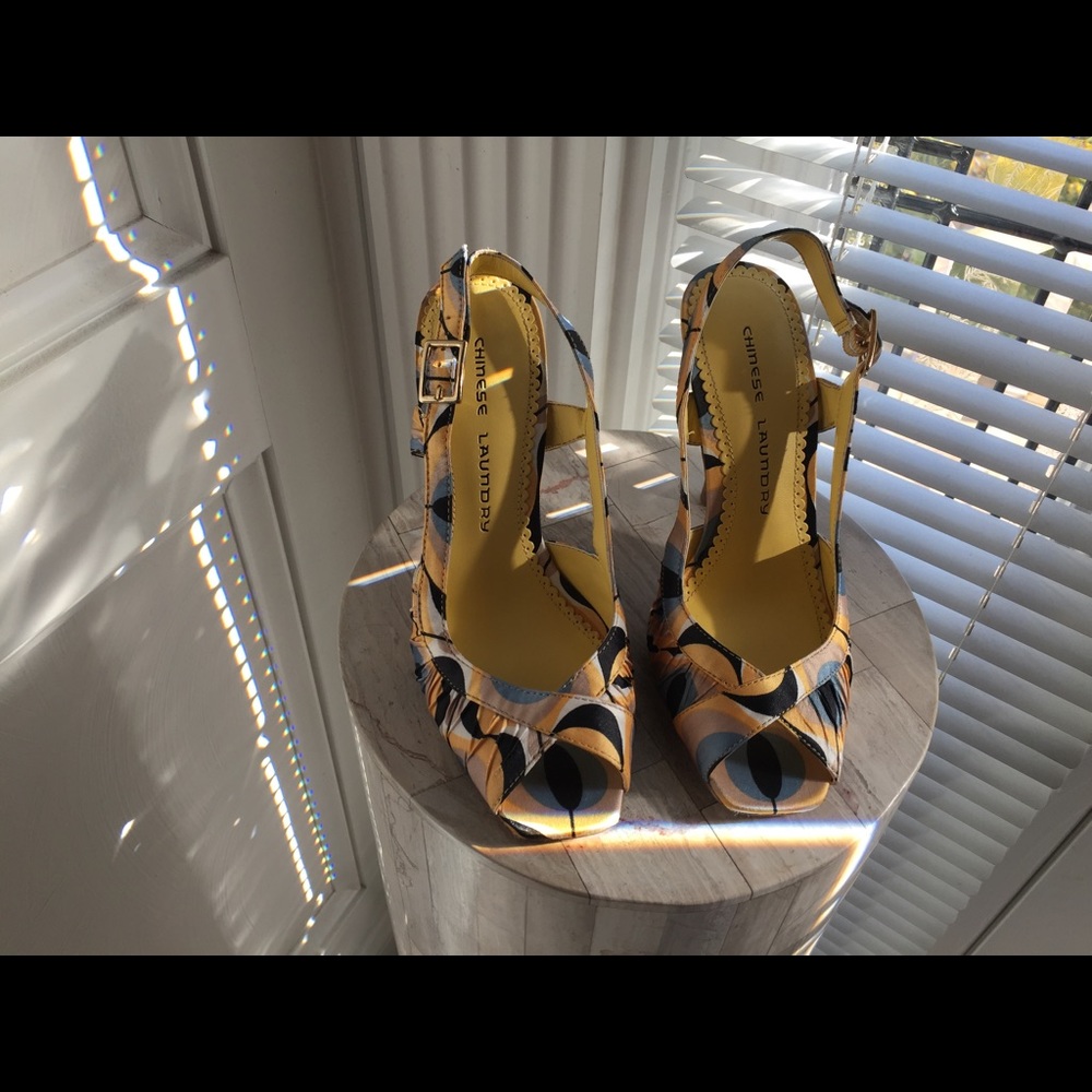 Sexy sling back brand new shoes!