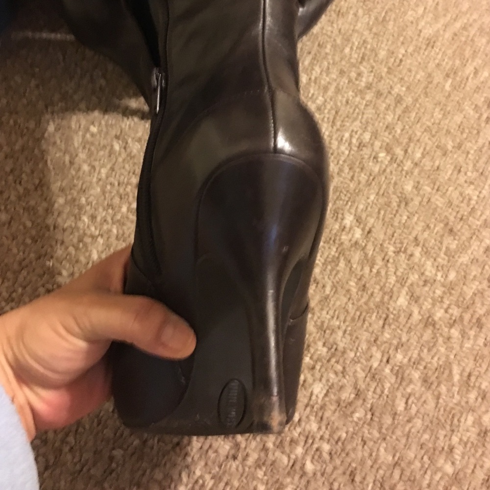 Boots - Picture 3 of 4