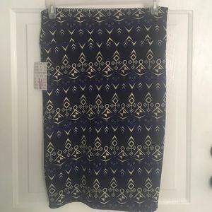 NWT. LuLaRoe Cassie Skirt