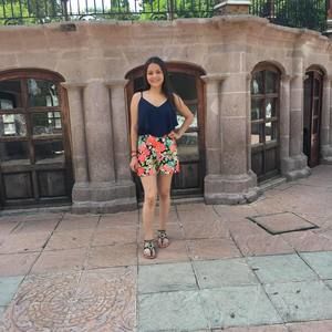 Meet your Posher, Cristal