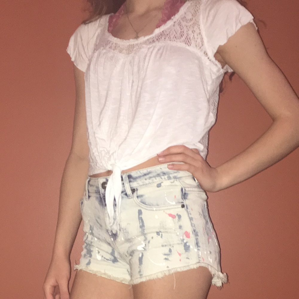 Delia's Light Washed Jean Shorts