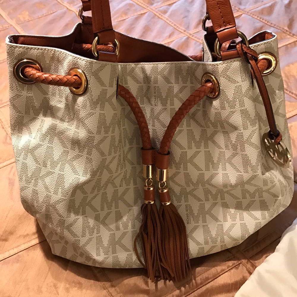 Michael Kors shoulder bag.