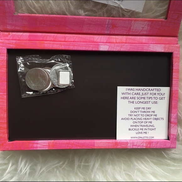 Ulta large z palette New - Picture 2 of 3