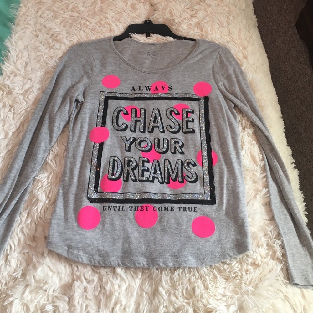 Grey long sleeve shirt