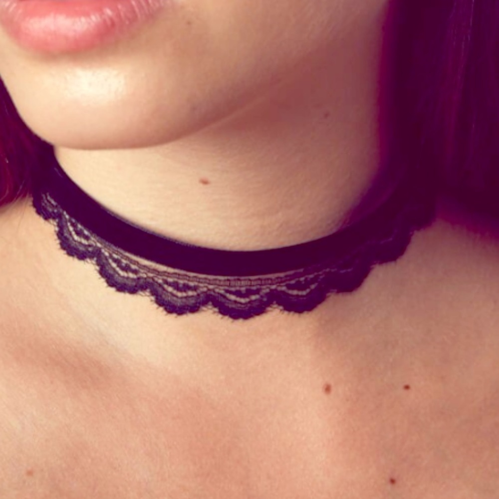 Black Lace Choker Set