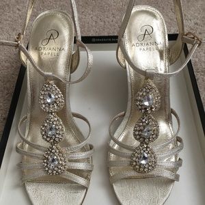 Adrianna Papell-Wedding wedges