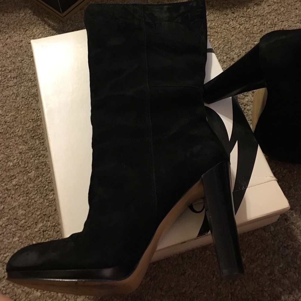 Boots - Picture 3 of 4