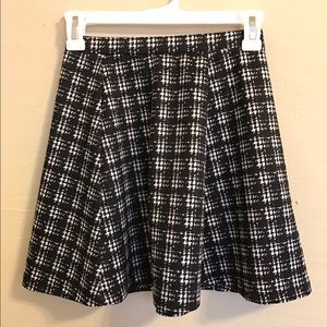 High waisted black and white skirt