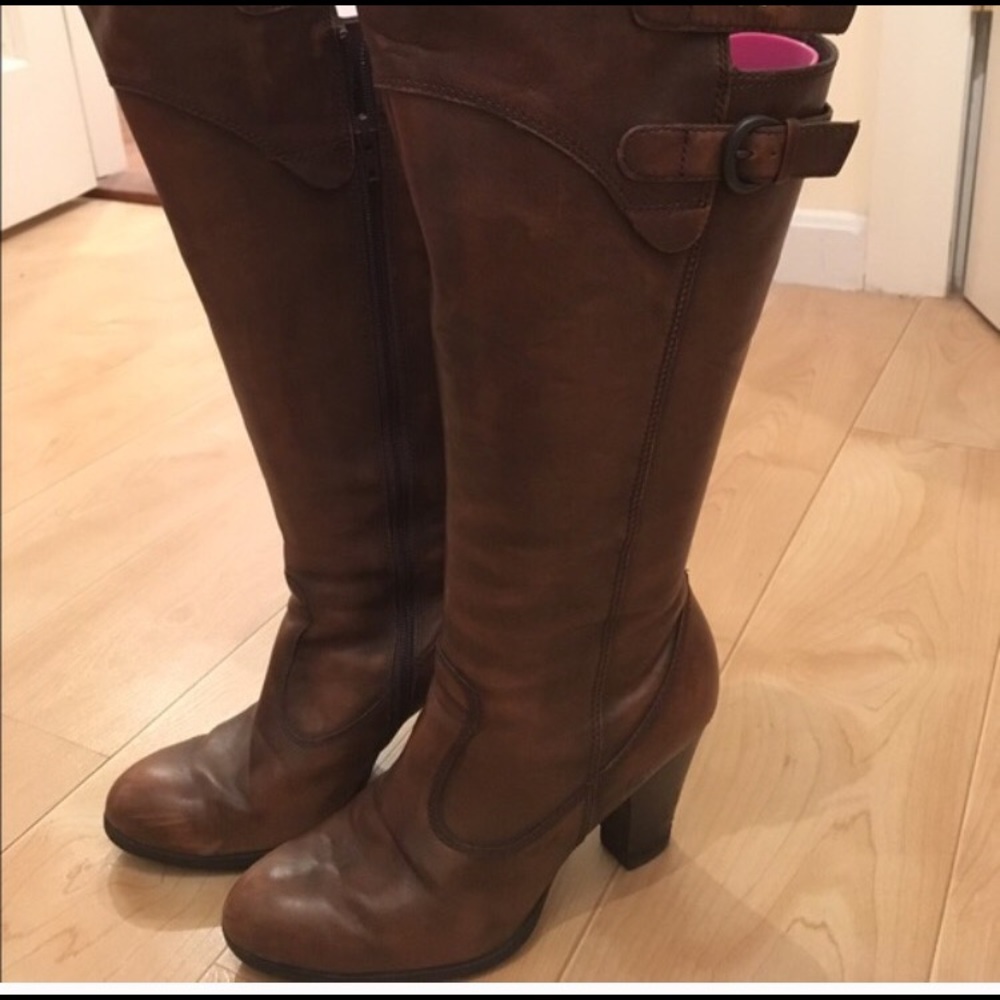 Born Genuine Leather Heeled Boots