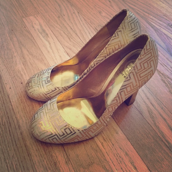 Tory Burch Accessories - More pics of the Tory burch heels!