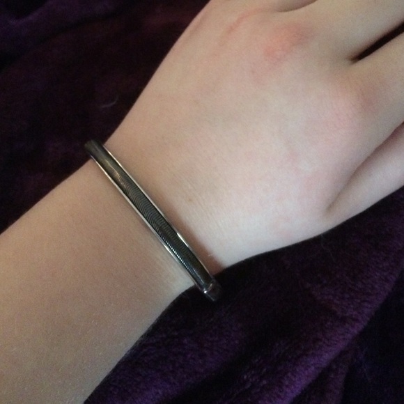Cute and simple bracelet - Picture 1 of 2