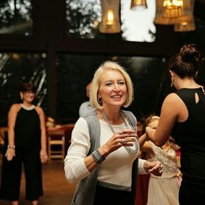 Meet your Posher, Debbie