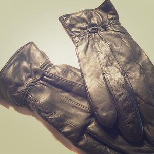 Black 100% Leather Gloves