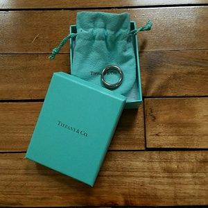 Tiffany & Co. Elsa Peretti doughnut ring ruthenium