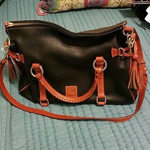 Dooney and Bourke pocketbook